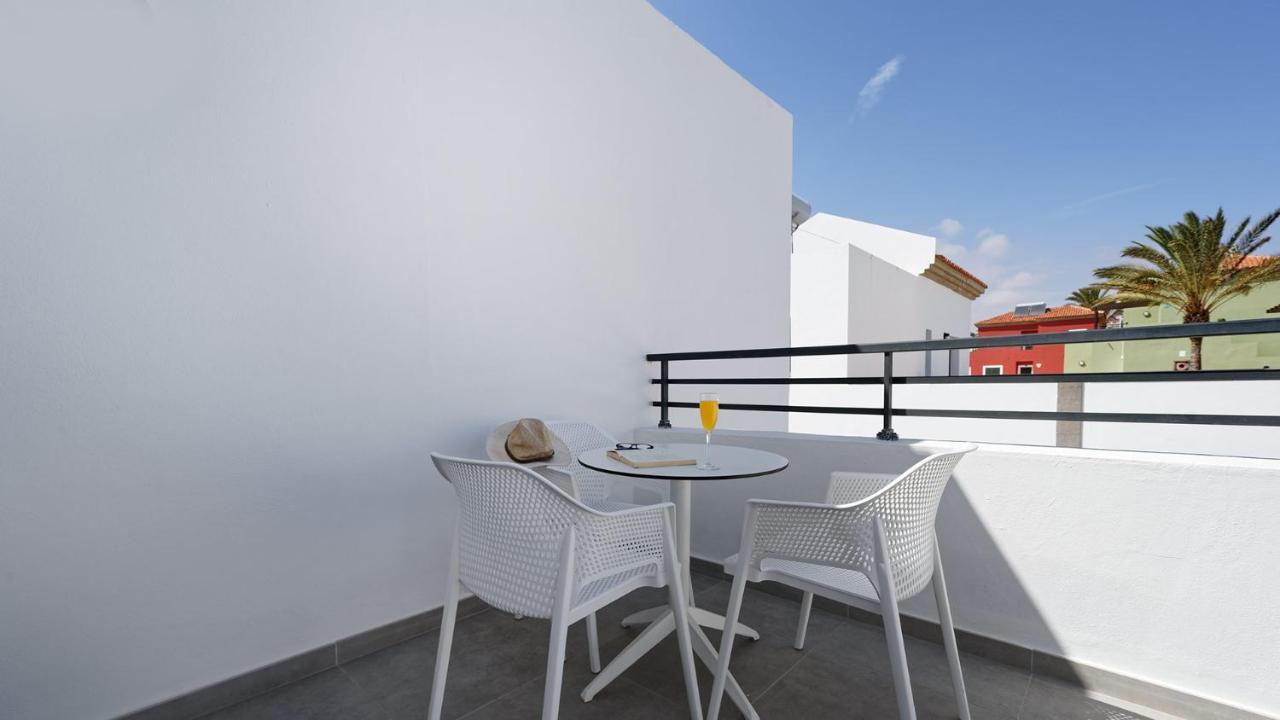 Broncemar Beach Suites Caleta De Fuste Bagian luar foto