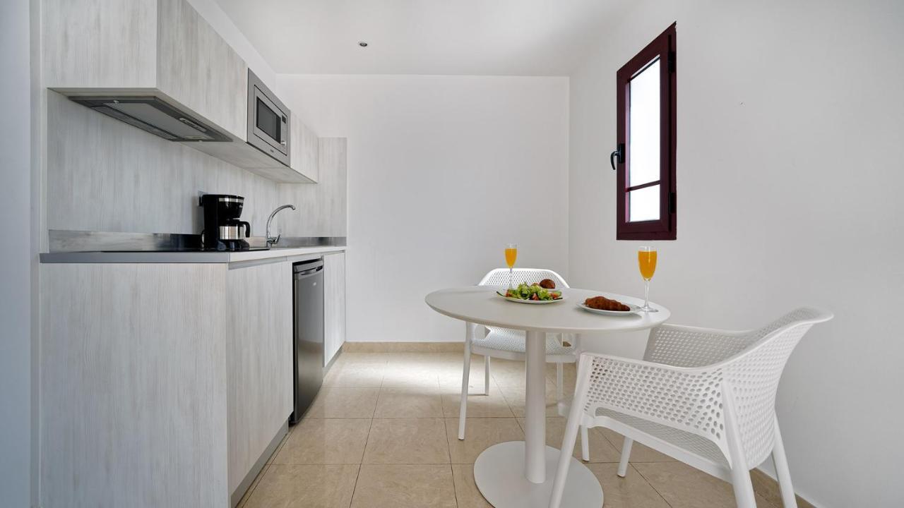 Broncemar Beach Suites Caleta De Fuste Bagian luar foto